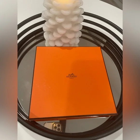 Hermes Towel and box set Hand New with tag and box - Picture 7 of 8
